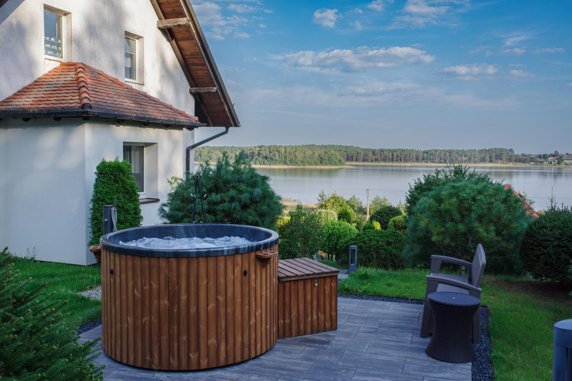 Dom Na Wzgorzu Z Widokiem Na Jezioro Z Balia I Sauna Lipnica  Exteriér fotografie